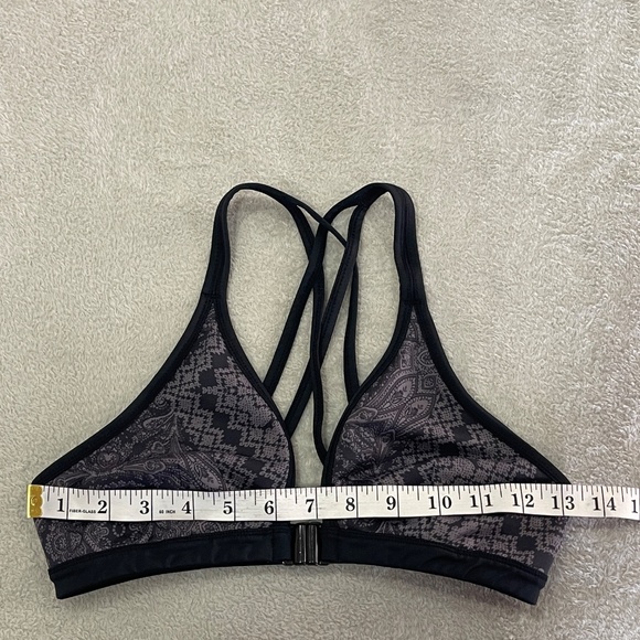 Sports Bras and Leggings Bundle Size XS - Picture 3 of 15